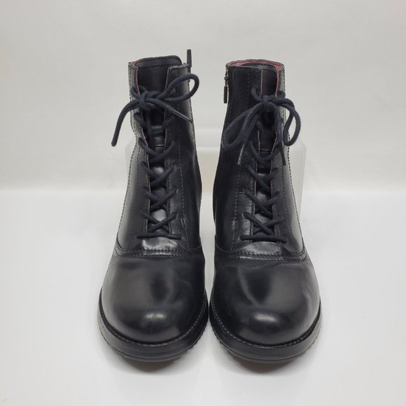 Dansko Black Combat Boots with Chunky Heel and Lace-Up Design - Picture 3 of 7